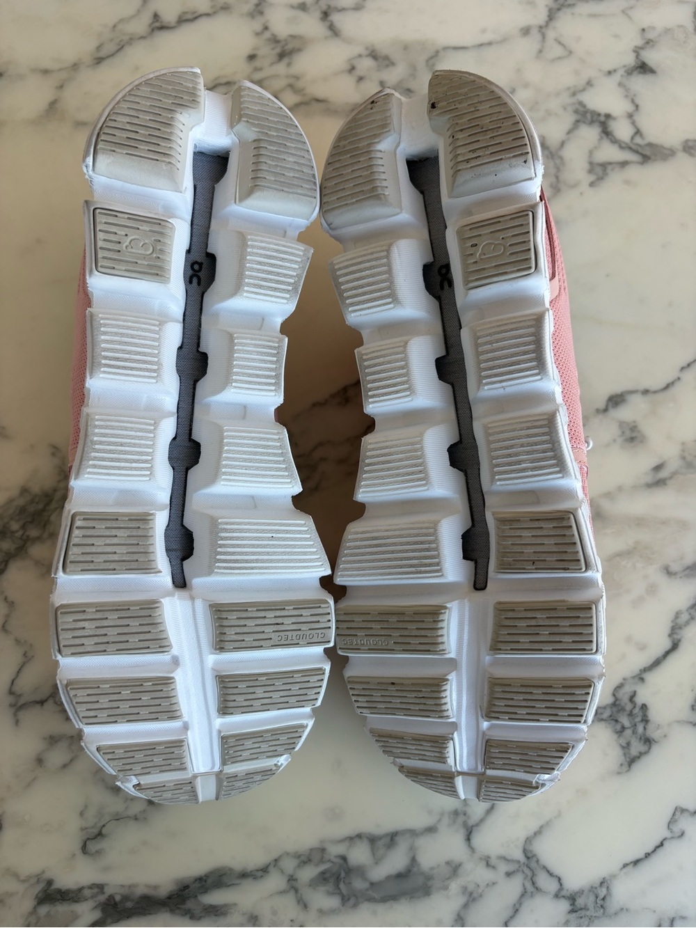 On Cloud 5 running sneakers sz Women’s 10 - Picture 7 of 9